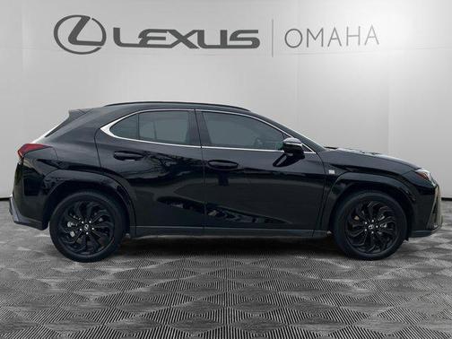 2025 Lexus UX 300h F SPORT Design