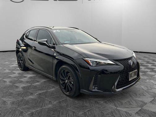 2025 Lexus UX 300h F SPORT Design