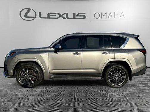 2022 Lexus LX 600 Base