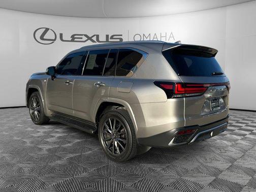 2022 Lexus LX 600 Base