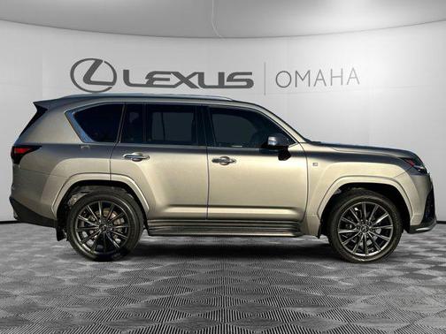 2022 Lexus LX 600 Base