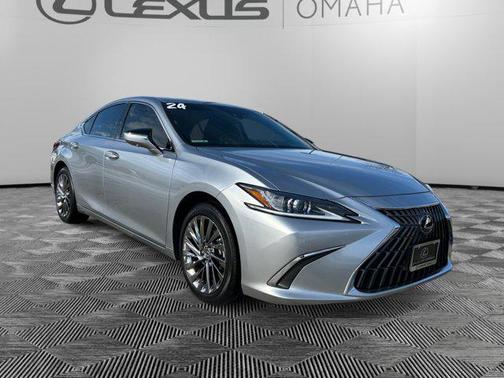 2024 Lexus ES 300h Luxury