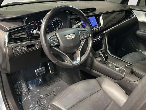 Crystal White Tricoat 2021 Cadillac XT6 Sport AWD