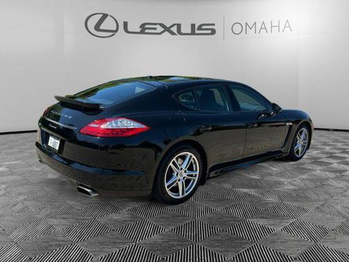 2012 Porsche Panamera 4