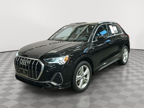 2020 Audi Q3 45 S line Prestige