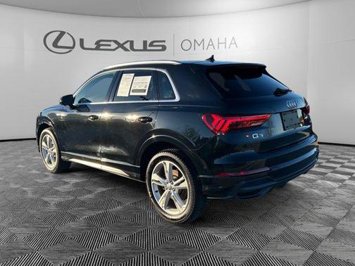 2020 Audi Q3 45 S line Prestige