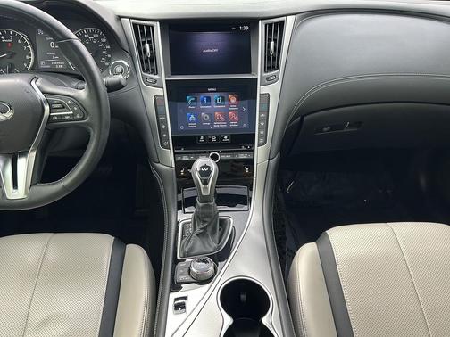 2021 INFINITI Q60 3.0T LUXE