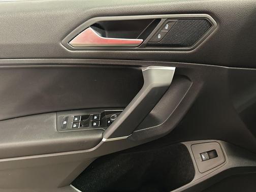 Platinum Gray Metallic 2020 Volkswagen Tiguan 2.0T SEL