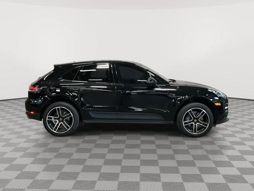 Black 2019 Porsche Macan Macan