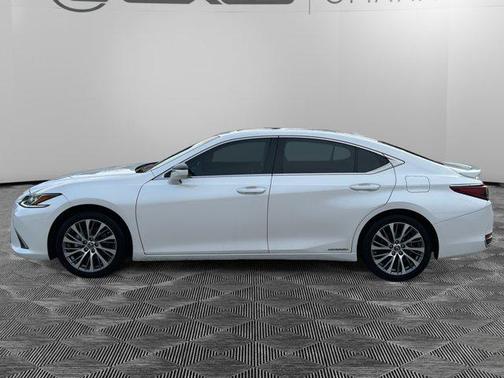 2020 Lexus ES 300h Premium