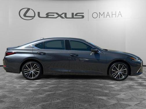 2022 Lexus ES 350 Base