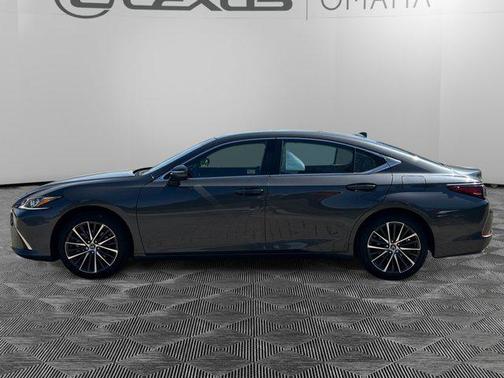 2022 Lexus ES 350 Base