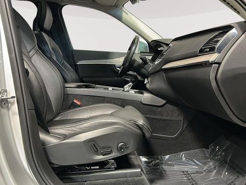 2021 Volvo XC90 Recharge Plug-In Hybrid T8 Inscription 6 Passenger