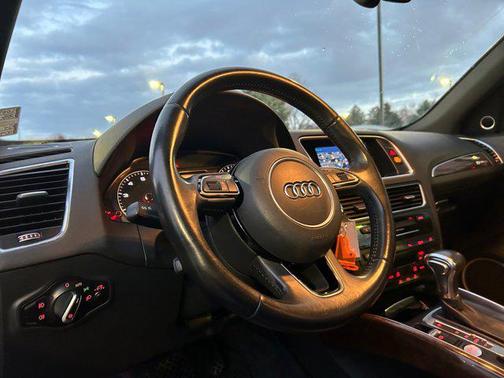 2016 Audi Q5 2.0T Premium Plus