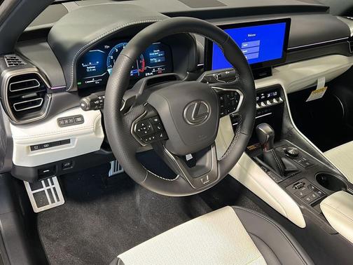 Caviar 2026 Lexus IS 350 Base