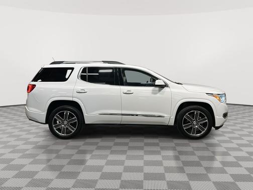 Summit White 2019 GMC Acadia Denali