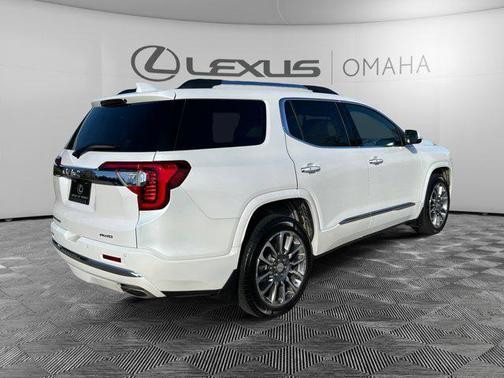 2021 GMC Acadia Denali