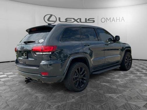 2017 Jeep Grand Cherokee Altitude