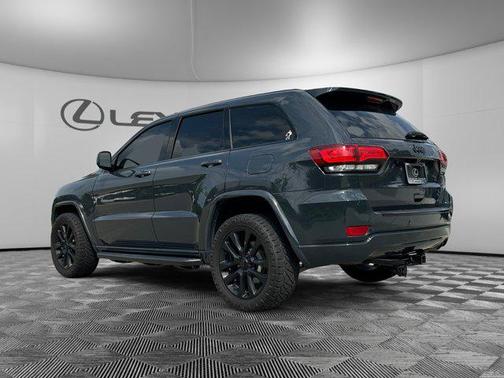 2017 Jeep Grand Cherokee Altitude