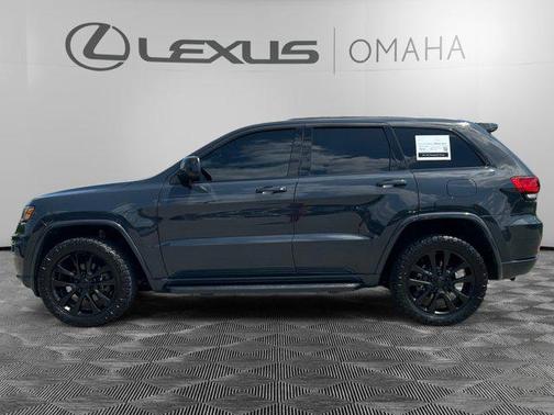 2017 Jeep Grand Cherokee Altitude