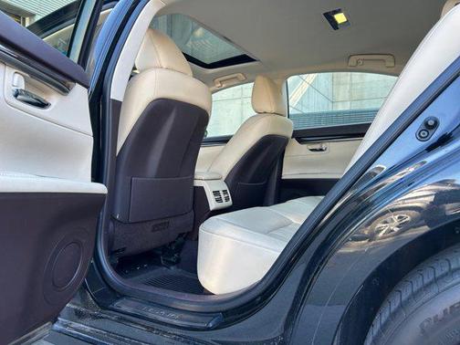 2016 Lexus ES 350 Base