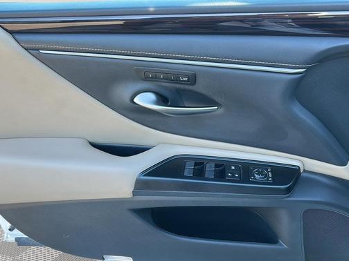 2020 Lexus ES 350 Base