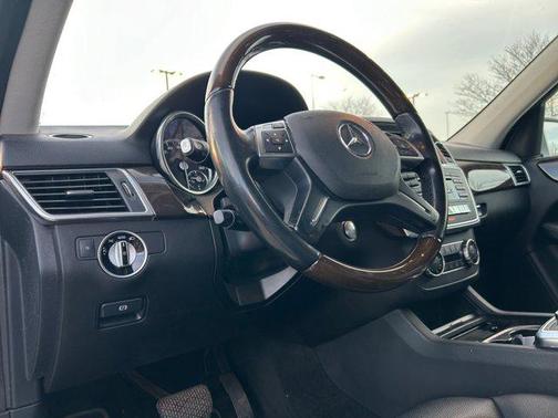 2015 Mercedes-Benz M-Class ML 350 Premium w/Parking Assist