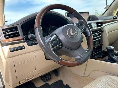 2019 Lexus LX 570 Base