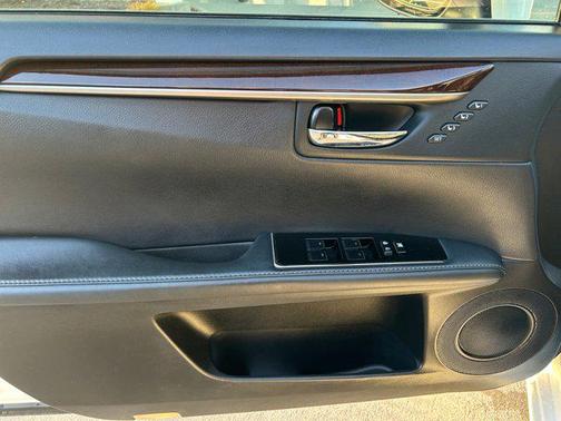 2016 Lexus ES 350 Base