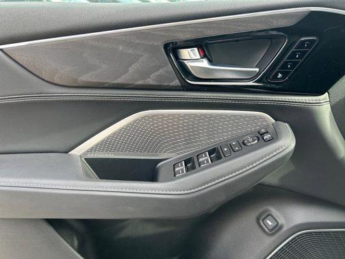 2023 Acura MDX Advance Package