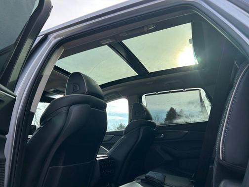 2023 Acura MDX Advance Package