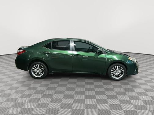 2015 Toyota Corolla LE Plus