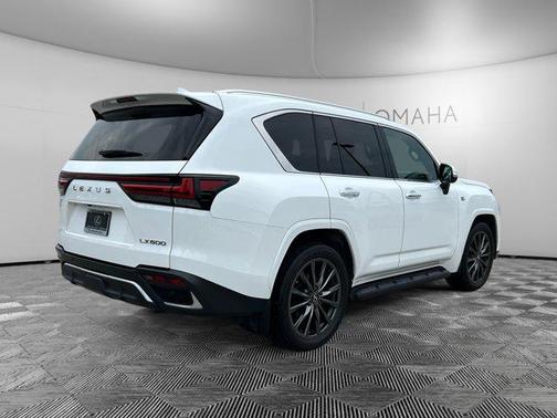 2022 Lexus LX 600 Base