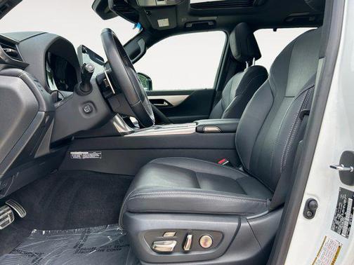 2022 Lexus LX 600 Base