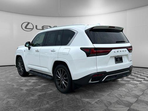2022 Lexus LX 600 Base