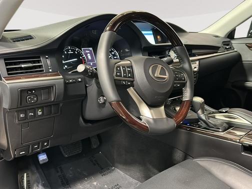 2017 Lexus ES 350 Base