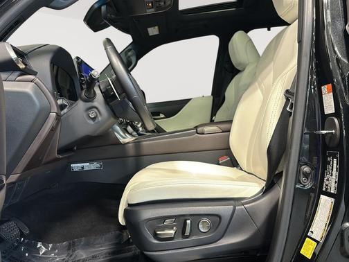 Caviar 2022 Lexus LX 600 Luxury