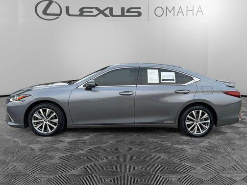 2019 Lexus ES 300h Base