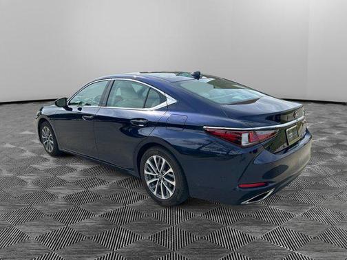 2022 Lexus ES 350 Premium