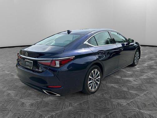 2022 Lexus ES 350 Premium