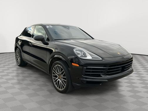 2023 Porsche Cayenne Platinum Edition