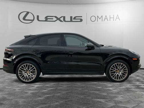 2023 Porsche Cayenne Platinum Edition