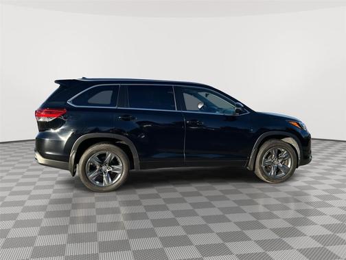 2019 Toyota Highlander Limited Platinum