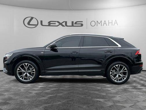 2023 Audi Q8 55 Premium Plus