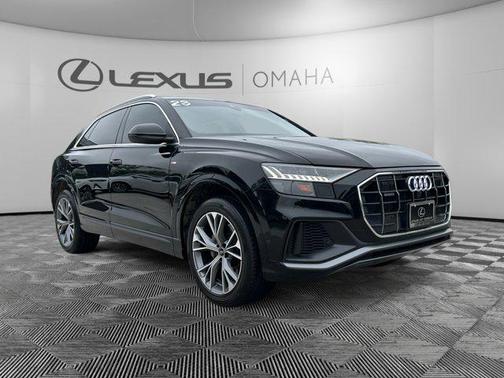 2023 Audi Q8 55 Premium Plus
