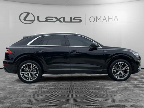 2023 Audi Q8 55 Premium Plus