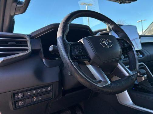 2024 Toyota Tundra Hybrid Platinum