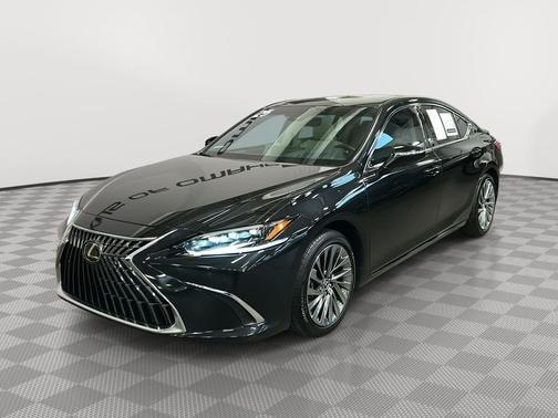 2025 Lexus ES 300h Ultra Luxury