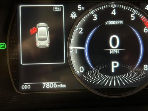 2025 Lexus ES 300h Ultra Luxury