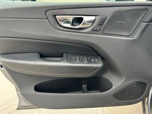 2019 Volvo XC60 T6 R-Design